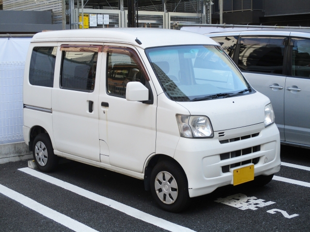 軽バン駐車場