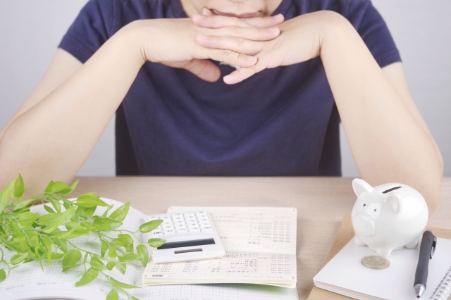 お金の管理考える人