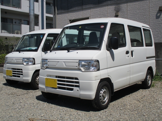 軽バン二台